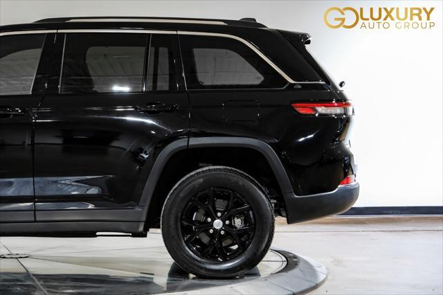 used 2022 Jeep Grand Cherokee car, priced at $33,995