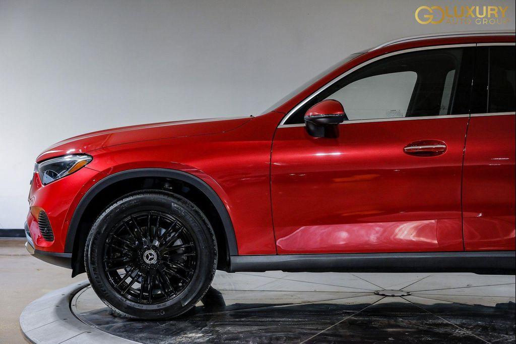used 2024 Mercedes-Benz GLC 300 car, priced at $43,995