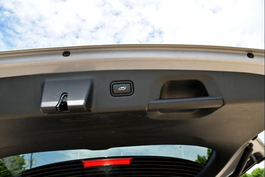 used 2025 Hyundai Palisade car, priced at $34,500