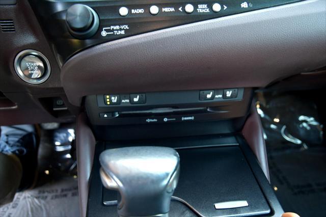 used 2020 Lexus ES 350 car, priced at $29,500