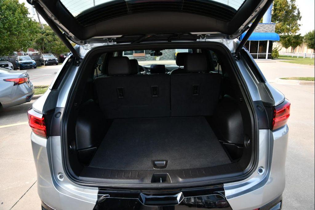 used 2025 Chevrolet Blazer car, priced at $35,900