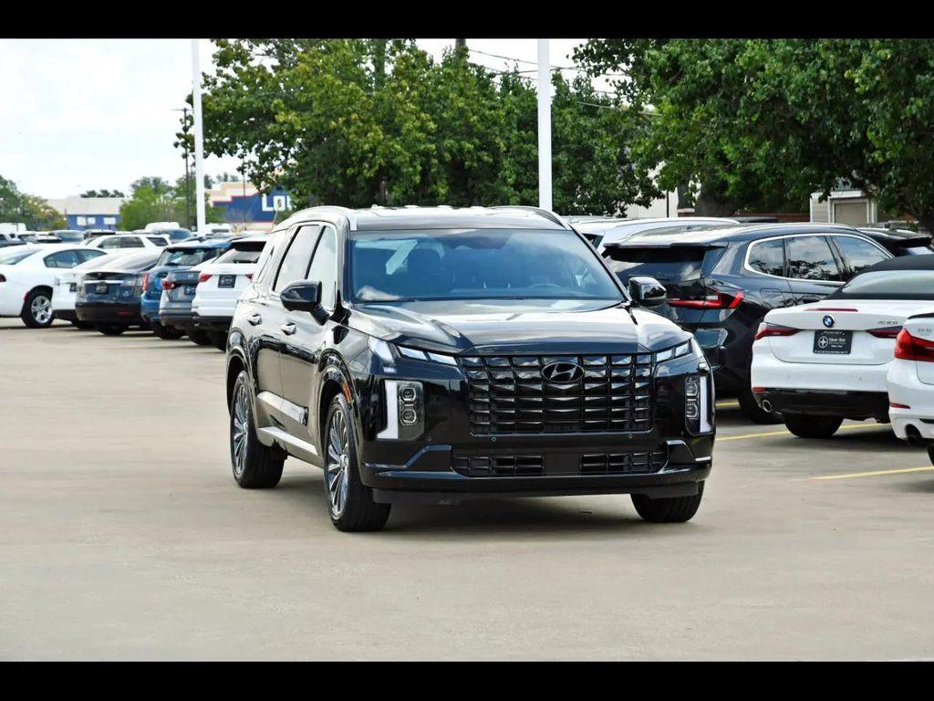 used 2024 Hyundai Palisade car, priced at $39,500