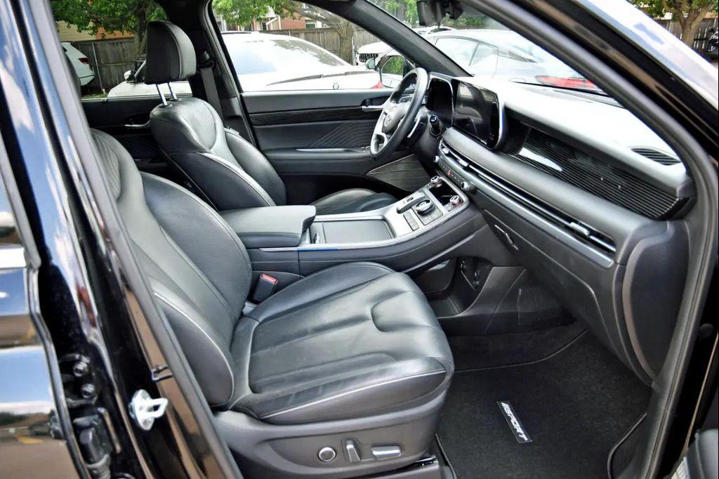 used 2024 Hyundai Palisade car, priced at $39,500