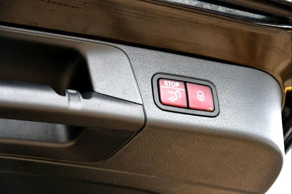 used 2024 Mercedes-Benz GLB 250 car, priced at $31,900