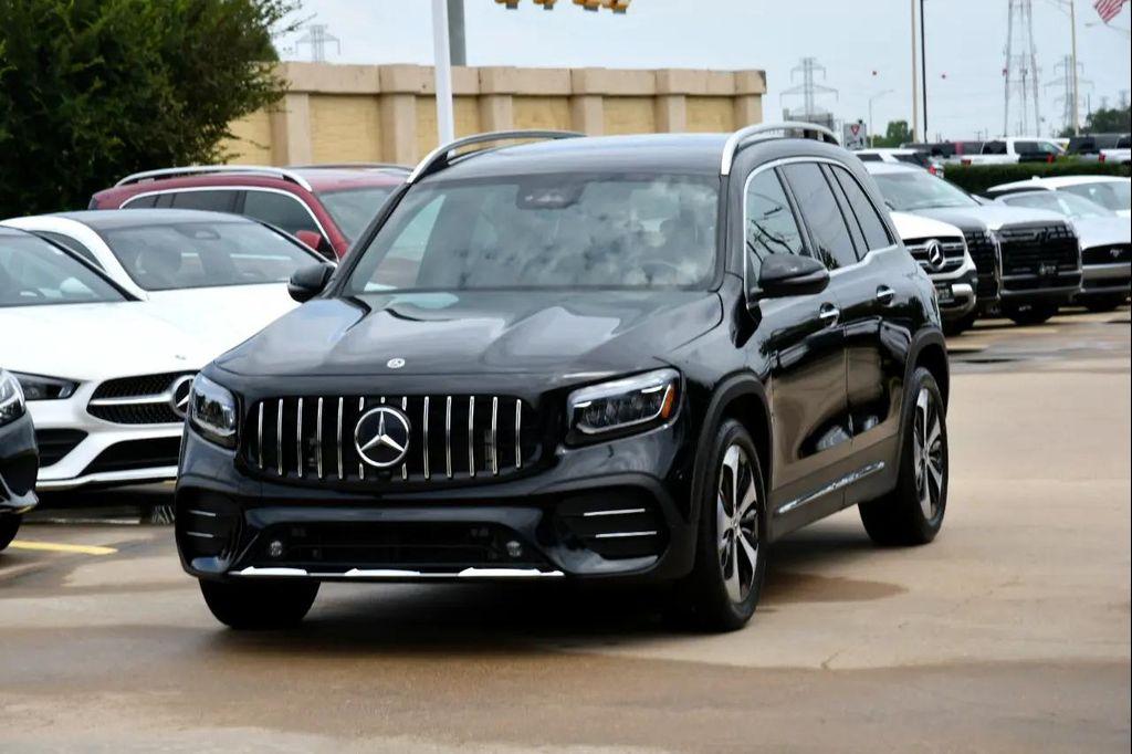 used 2024 Mercedes-Benz GLB 250 car, priced at $31,900