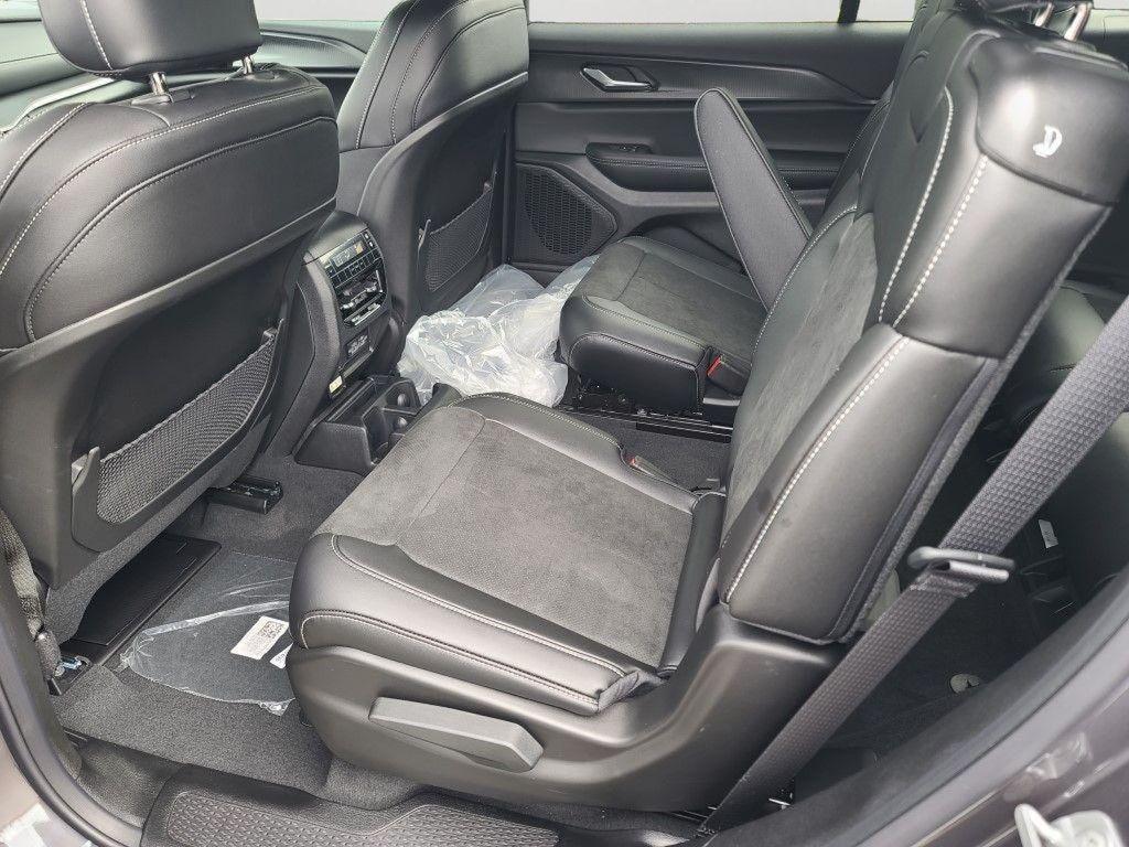 new 2025 Jeep Grand Cherokee L car, priced at $43,543