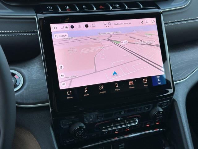 new 2025 Jeep Grand Cherokee car, priced at $50,121