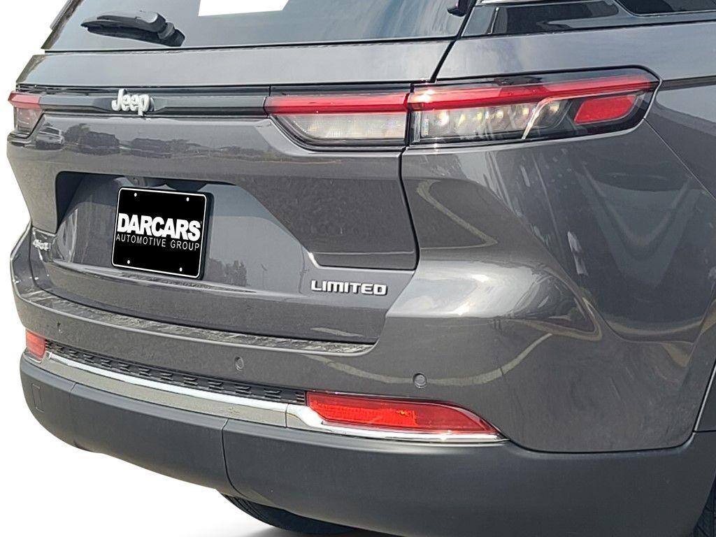 new 2025 Jeep Grand Cherokee car, priced at $45,255