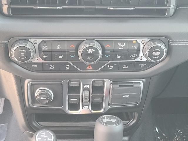 new 2025 Jeep Wrangler car, priced at $55,227