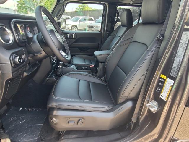 new 2025 Jeep Wrangler car, priced at $55,227