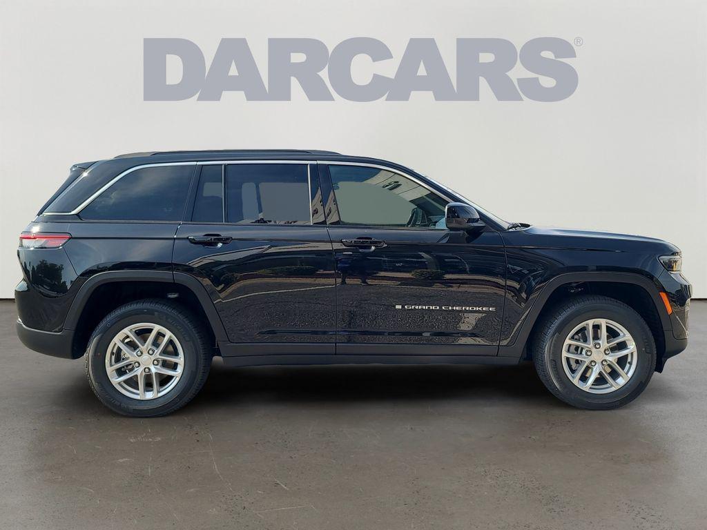 new 2025 Jeep Grand Cherokee car, priced at $40,552