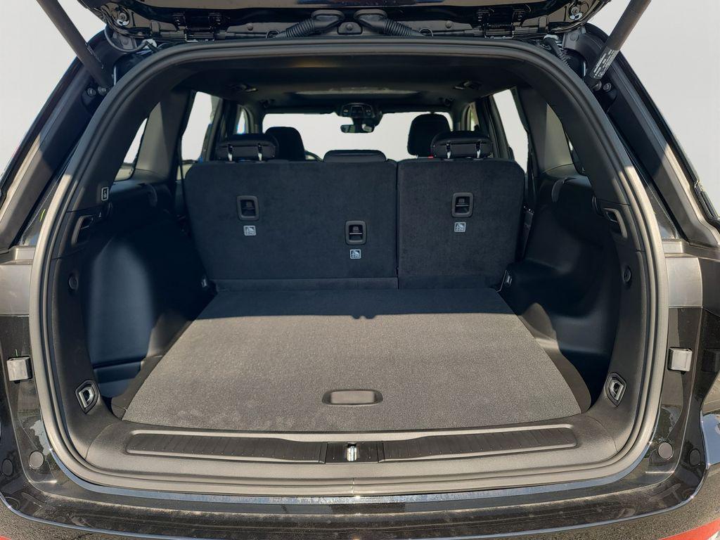 new 2025 Jeep Grand Cherokee car, priced at $40,552