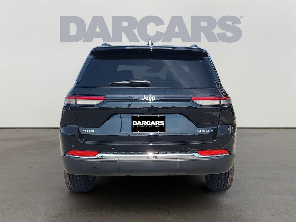 new 2025 Jeep Grand Cherokee car, priced at $40,552