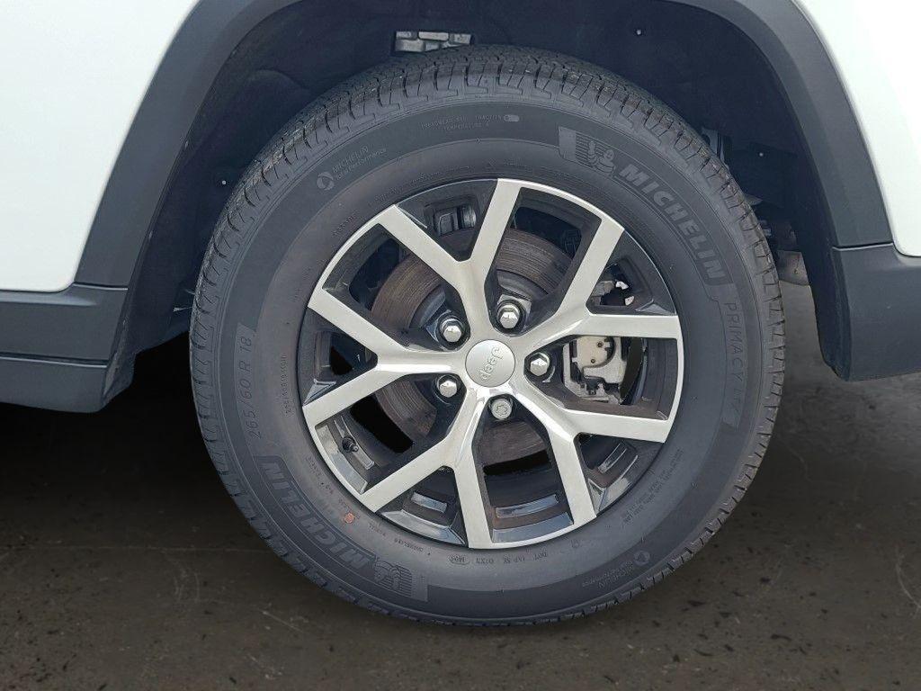 used 2024 Jeep Grand Cherokee car, priced at $35,500