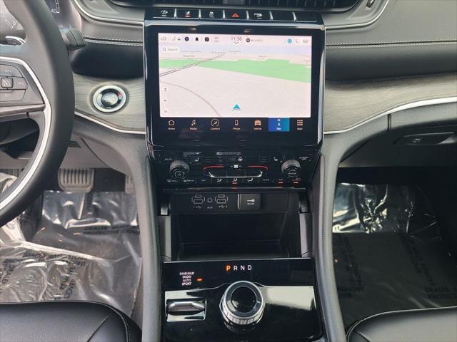 used 2024 Jeep Grand Cherokee car, priced at $37,500