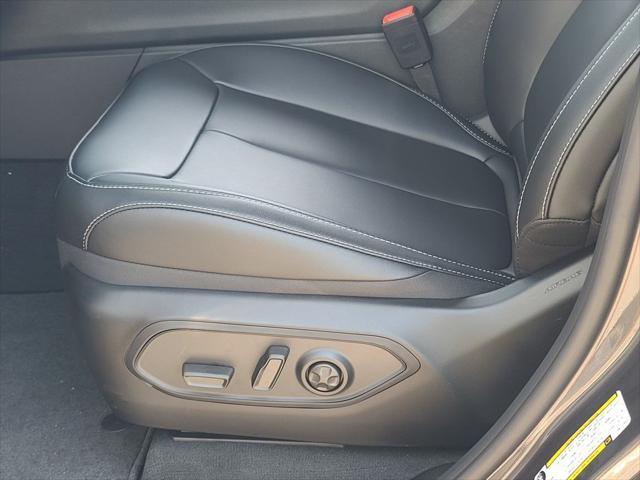 new 2025 Jeep Grand Cherokee L car, priced at $48,287