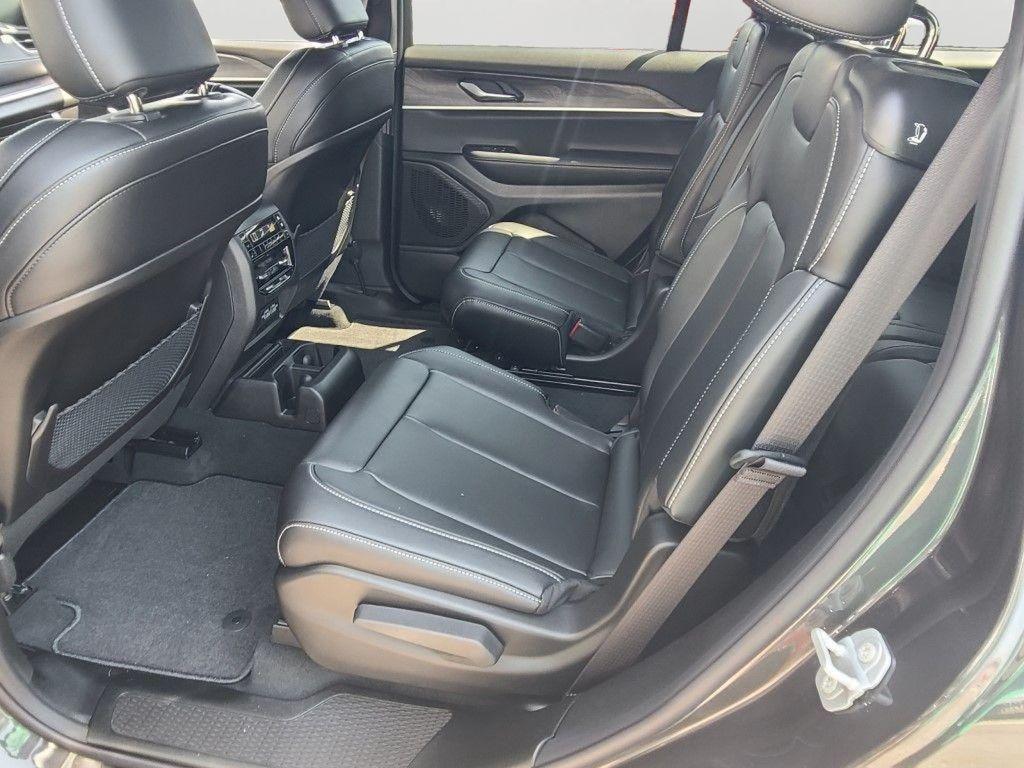 new 2025 Jeep Grand Cherokee L car, priced at $47,055
