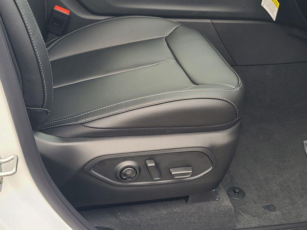 new 2025 Jeep Grand Cherokee car, priced at $44,719