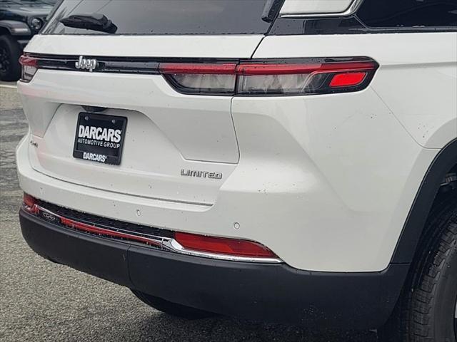 new 2025 Jeep Grand Cherokee car, priced at $43,301