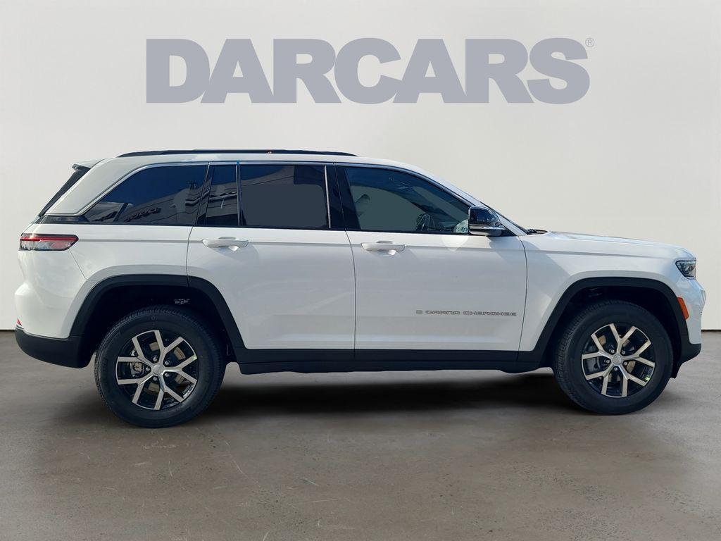 new 2025 Jeep Grand Cherokee car, priced at $44,844