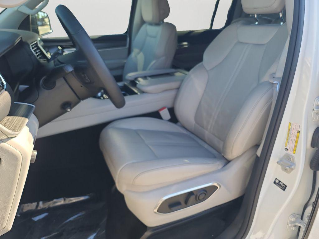 used 2023 Jeep Wagoneer car, priced at $48,500