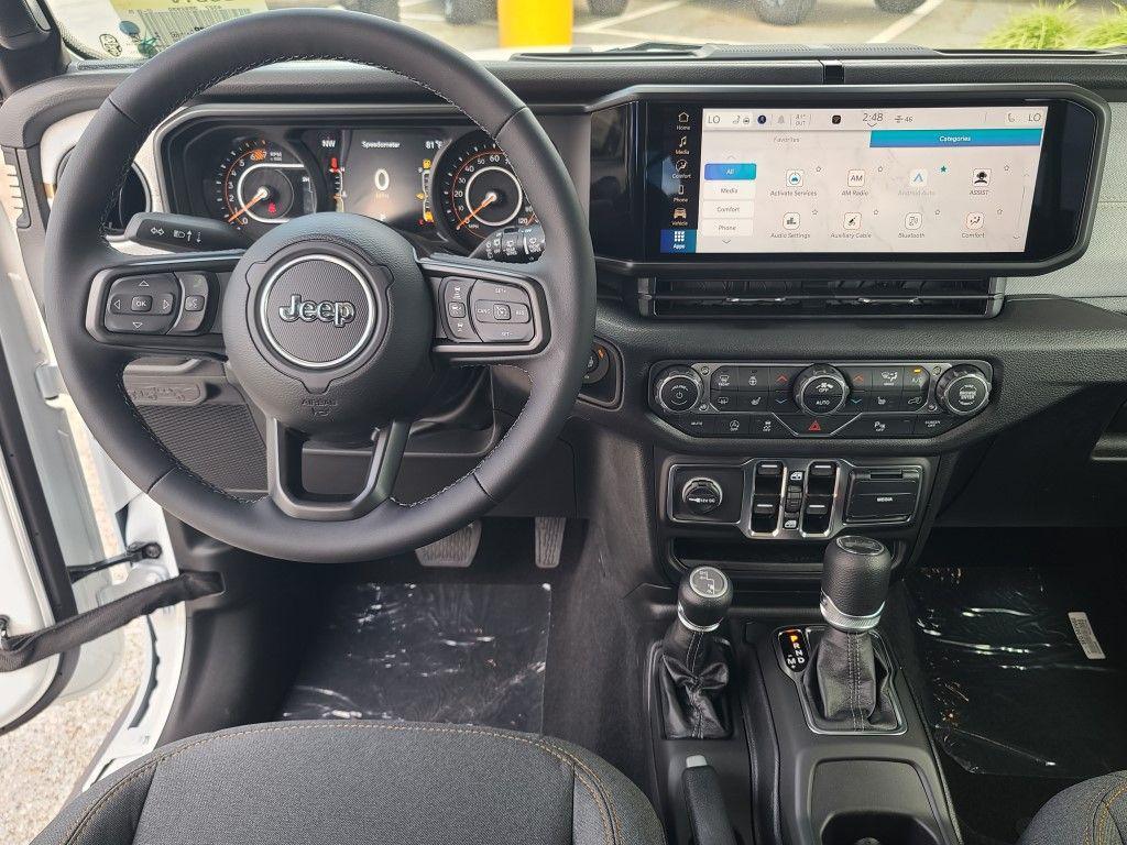 new 2025 Jeep Wrangler car, priced at $46,910