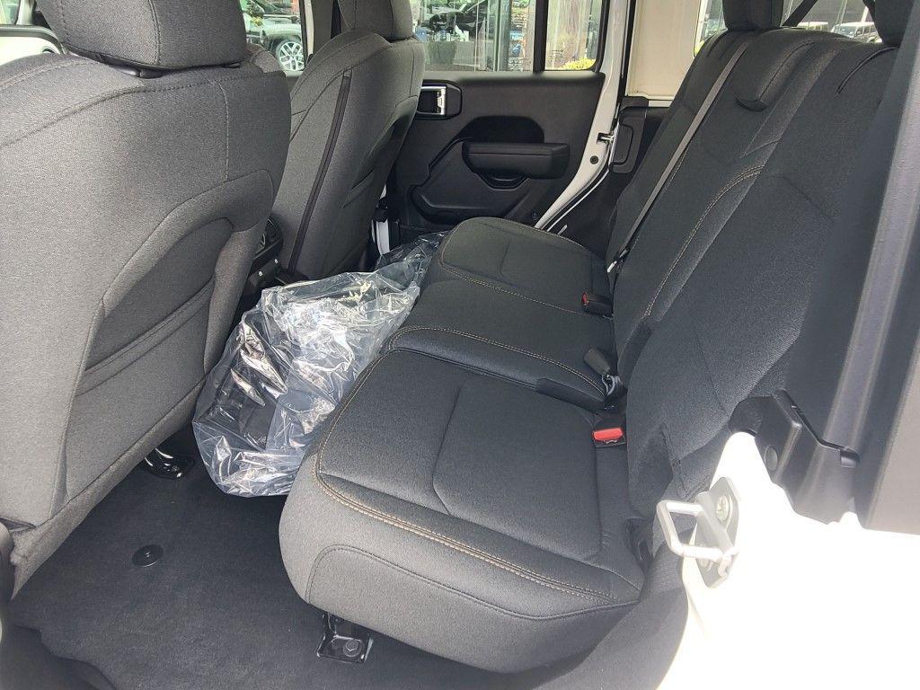 new 2025 Jeep Wrangler car, priced at $46,910