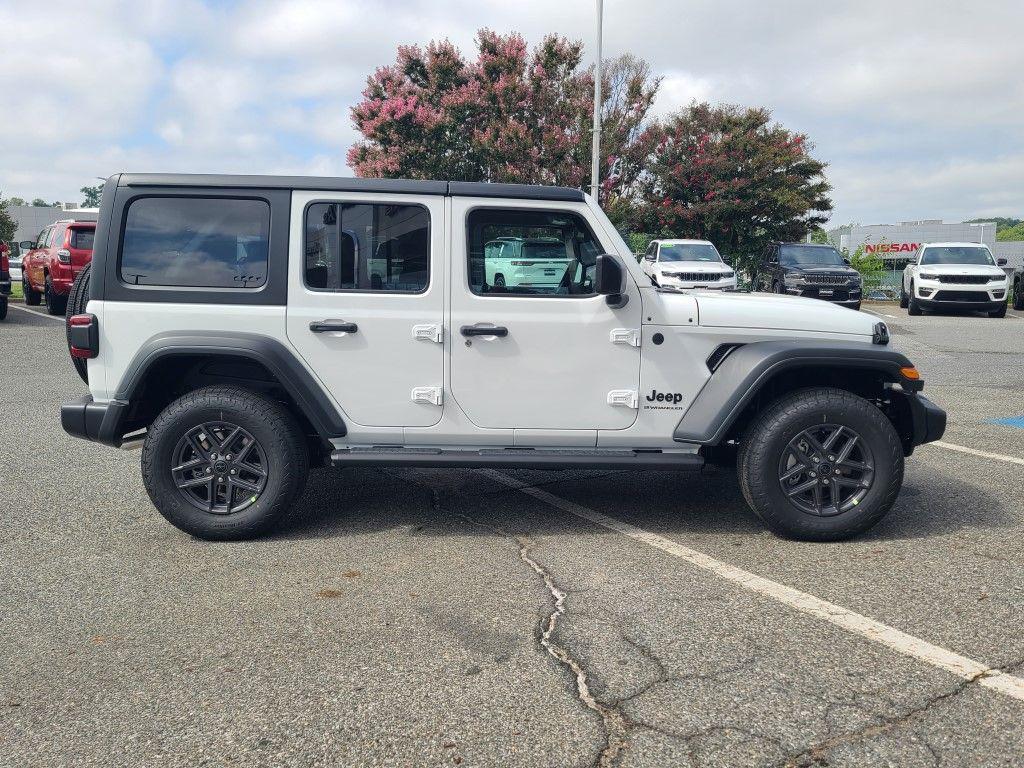 new 2025 Jeep Wrangler car, priced at $46,910