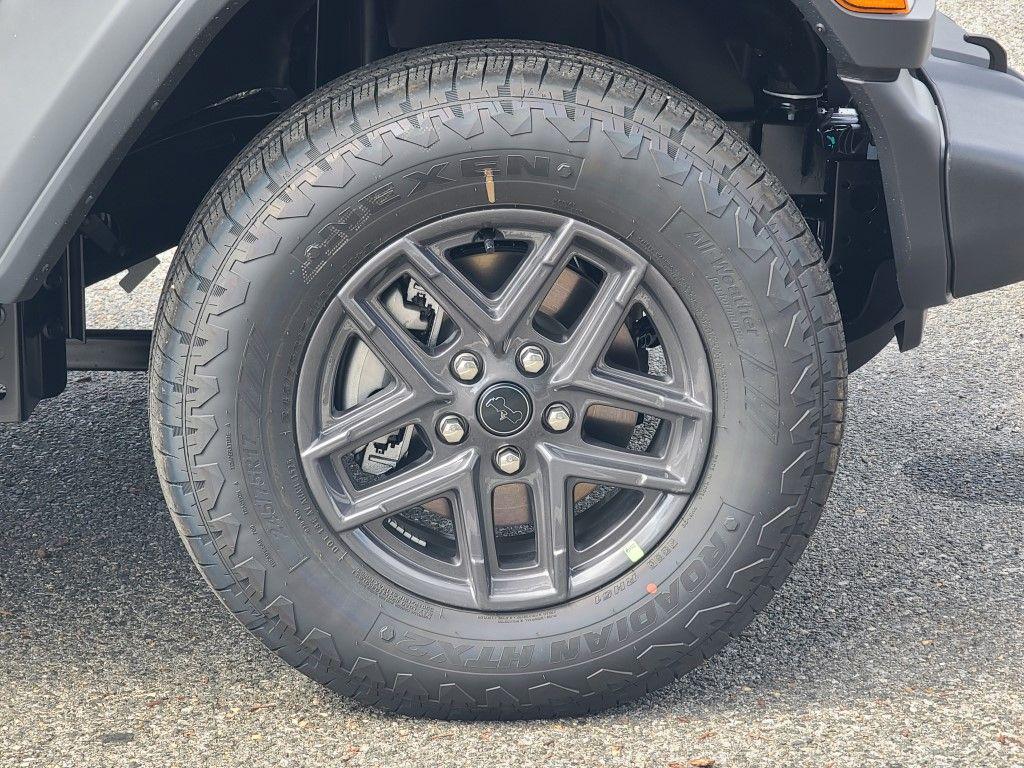 new 2025 Jeep Wrangler car, priced at $46,910