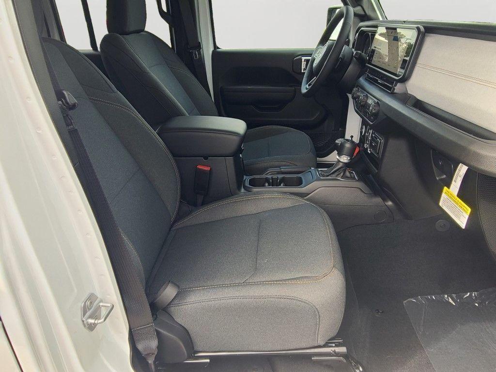 new 2025 Jeep Wrangler car, priced at $46,910