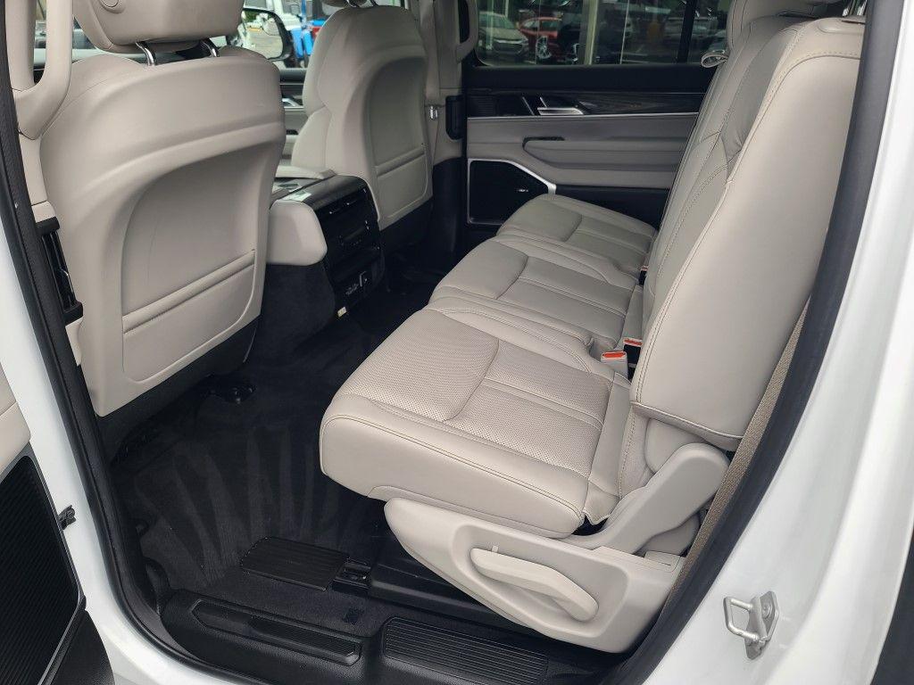 used 2022 Jeep Wagoneer car, priced at $34,800