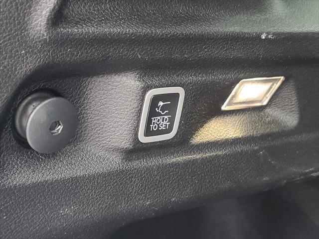 used 2023 Jeep Grand Cherokee L car, priced at $26,995