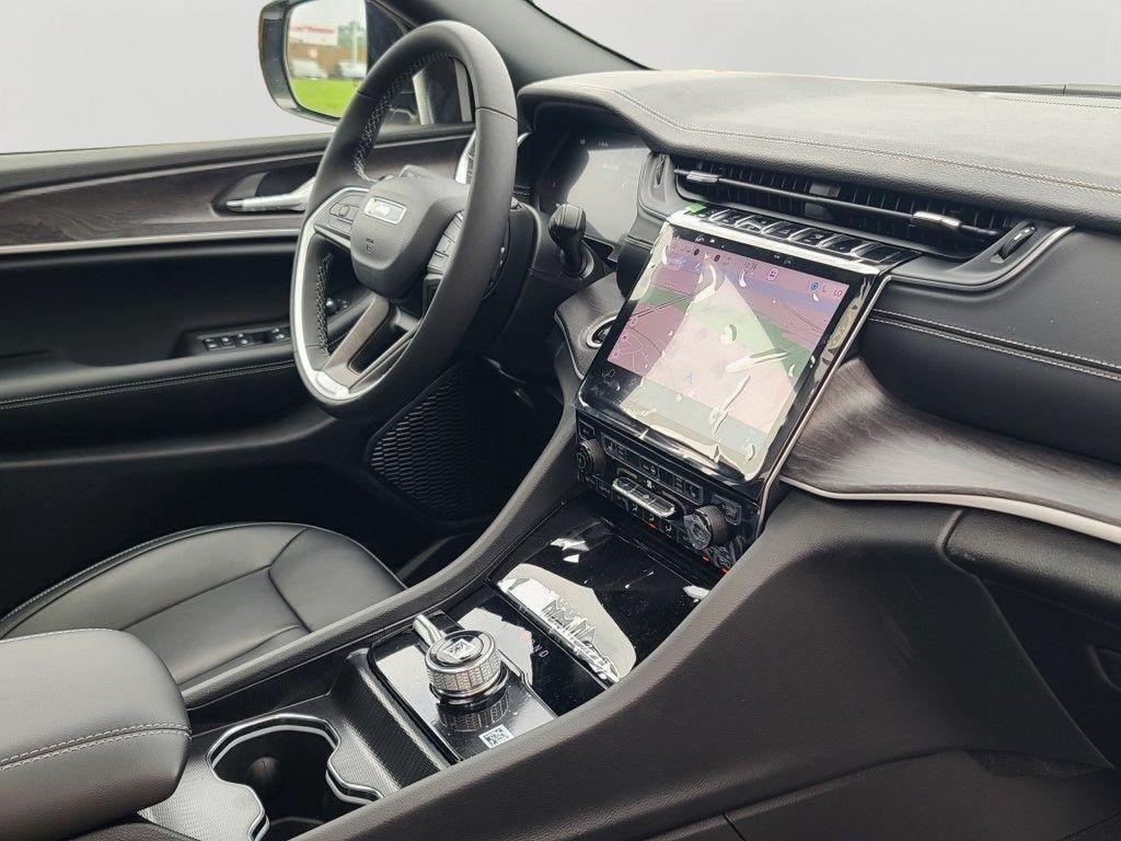 new 2025 Jeep Grand Cherokee L car, priced at $47,055