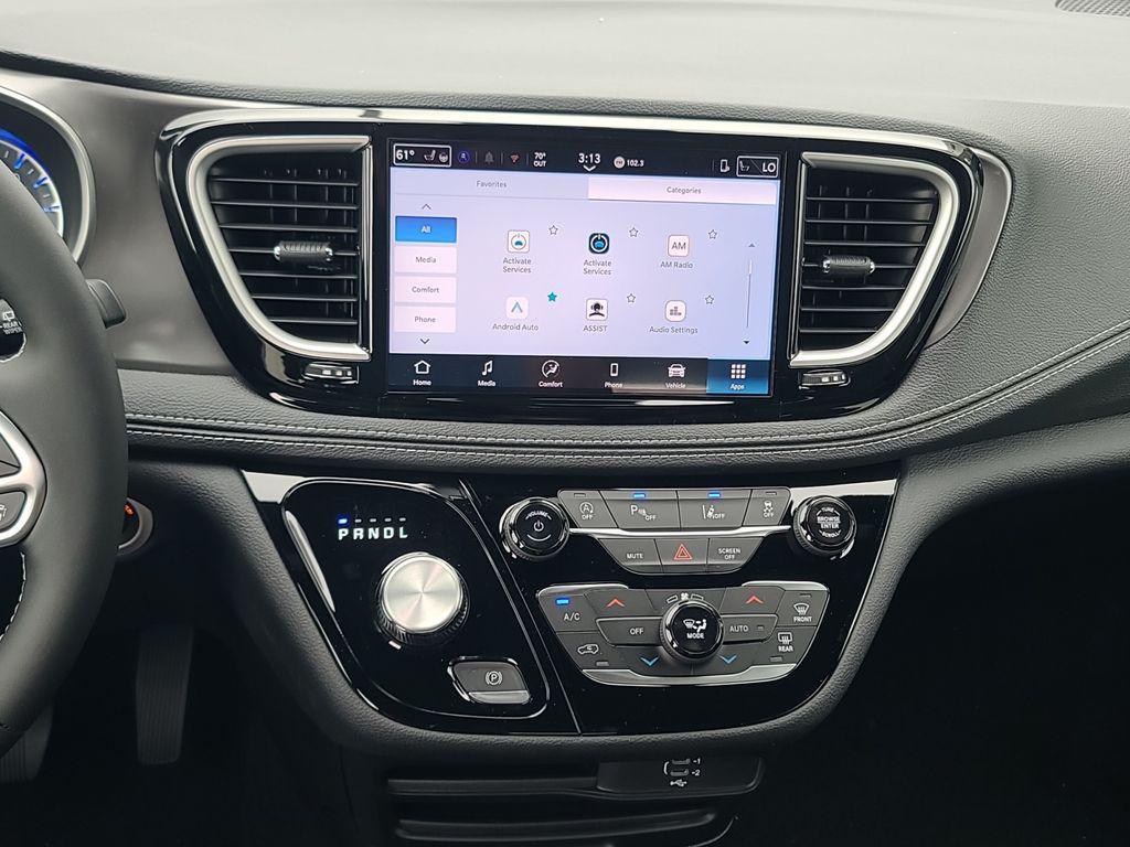 new 2026 Chrysler Pacifica car, priced at $39,840