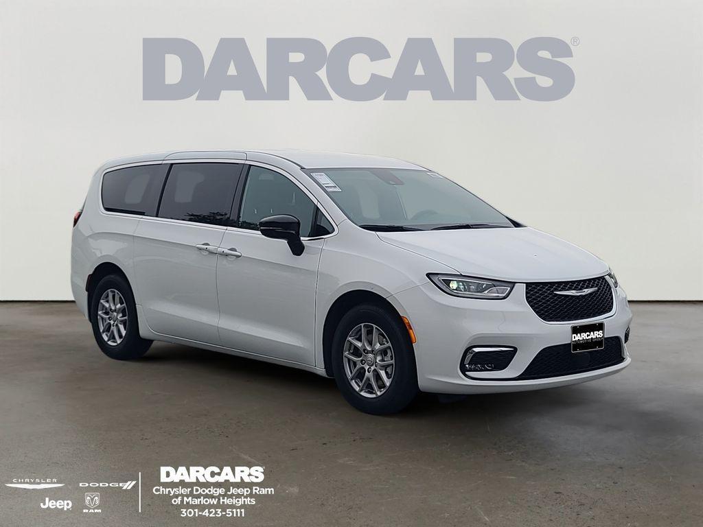 new 2026 Chrysler Pacifica car, priced at $39,840