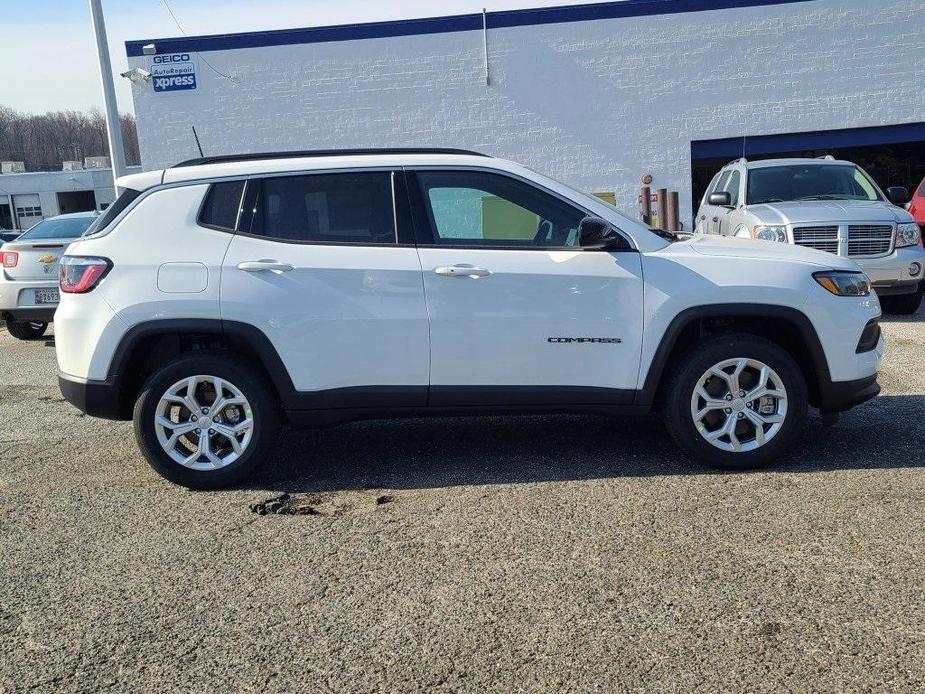 new 2024 Jeep Compass car, priced at $29,578