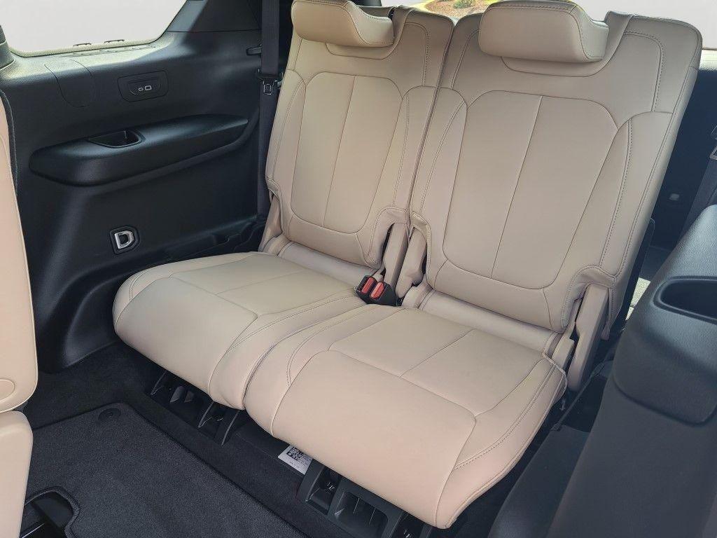 new 2025 Jeep Grand Cherokee L car, priced at $46,519