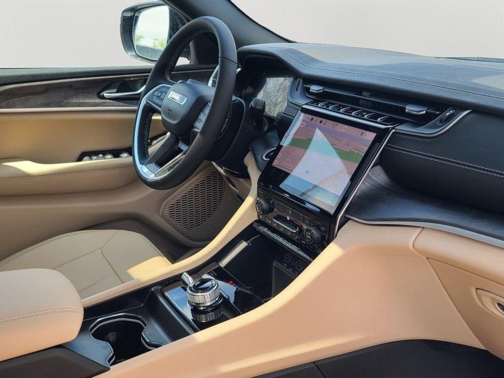 new 2025 Jeep Grand Cherokee L car, priced at $46,519