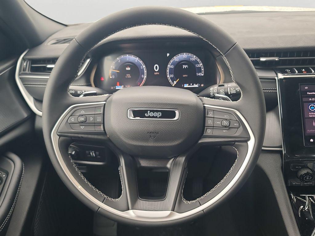 new 2025 Jeep Grand Cherokee car, priced at $39,754