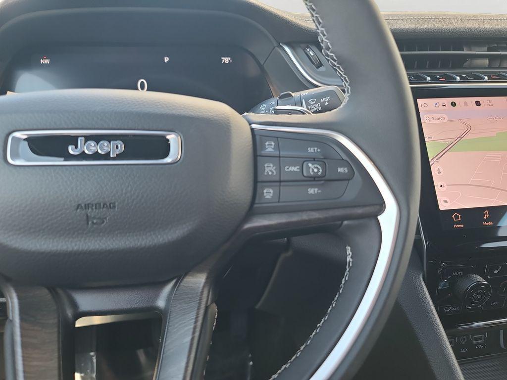 new 2025 Jeep Grand Cherokee car, priced at $47,888