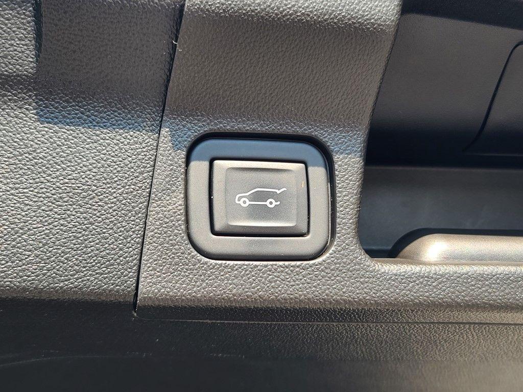 used 2023 GMC Acadia car, priced at $24,400