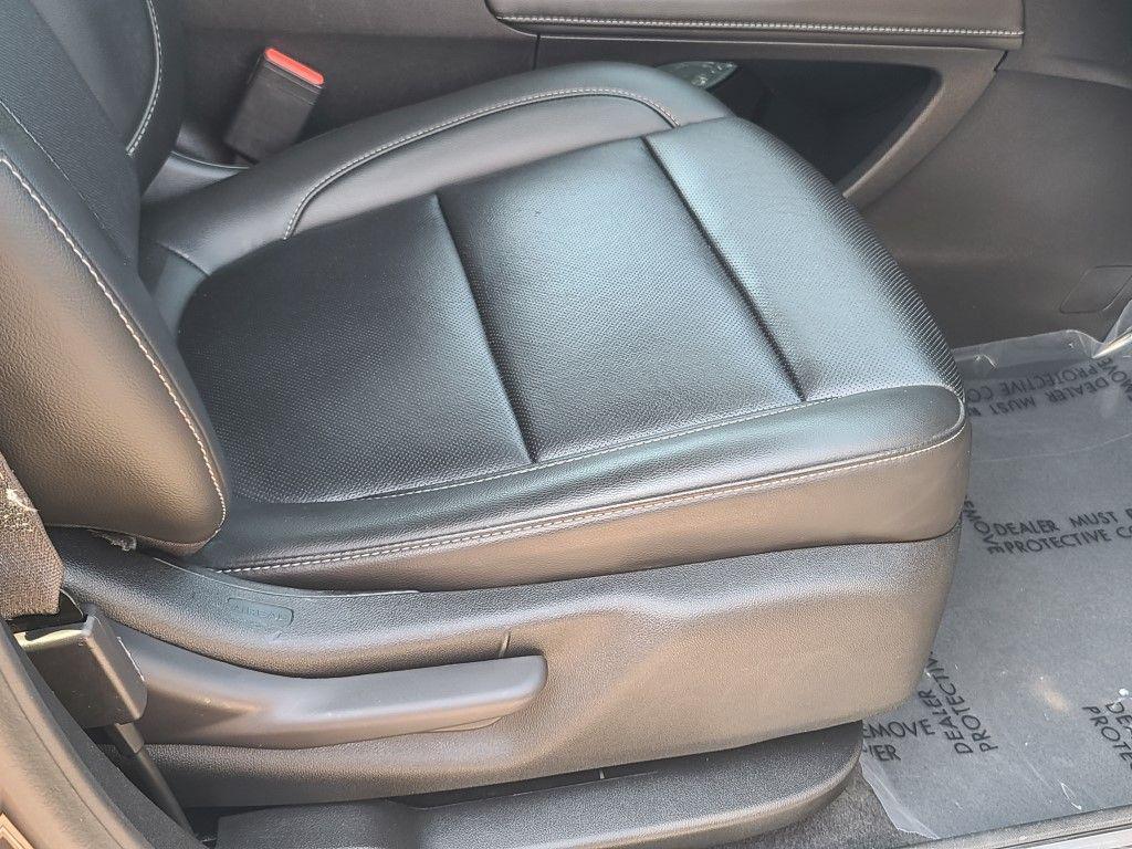 used 2023 GMC Acadia car, priced at $24,400