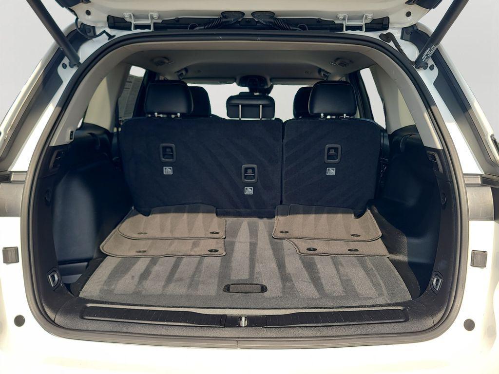 used 2023 Jeep Grand Cherokee car, priced at $27,000