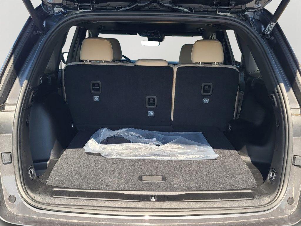 new 2025 Jeep Grand Cherokee car, priced at $45,055