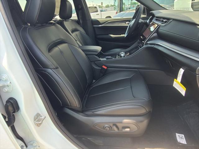 new 2025 Jeep Grand Cherokee L car, priced at $45,196