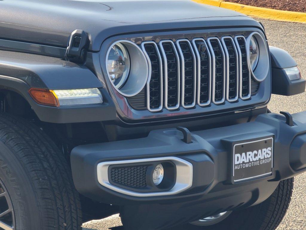 new 2025 Jeep Wrangler car, priced at $53,540