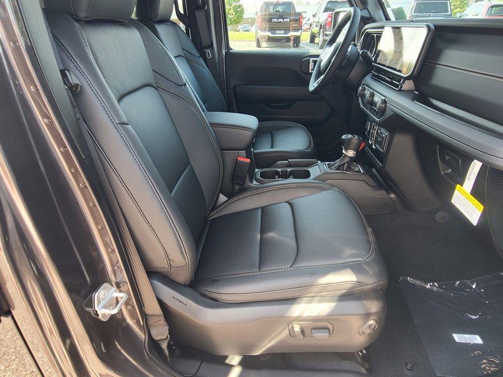 new 2025 Jeep Wrangler car, priced at $53,540