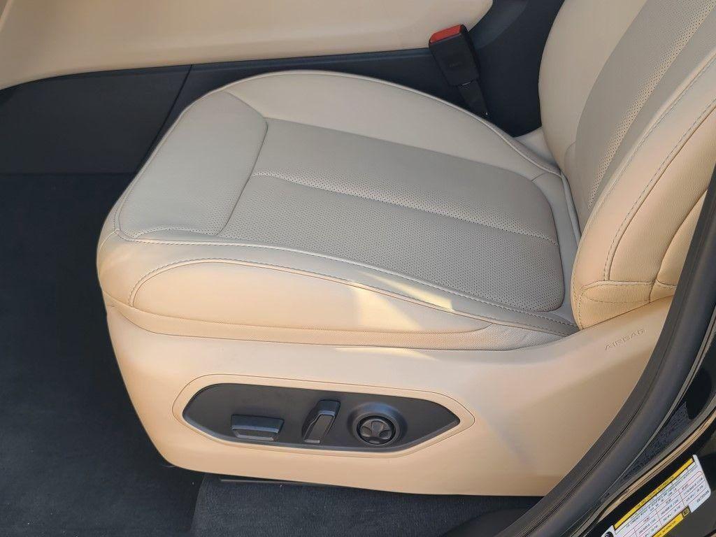 new 2025 Jeep Grand Cherokee L car, priced at $50,364