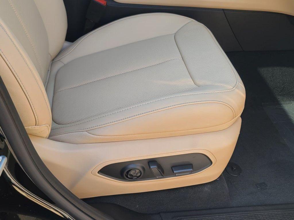 new 2025 Jeep Grand Cherokee L car, priced at $50,364