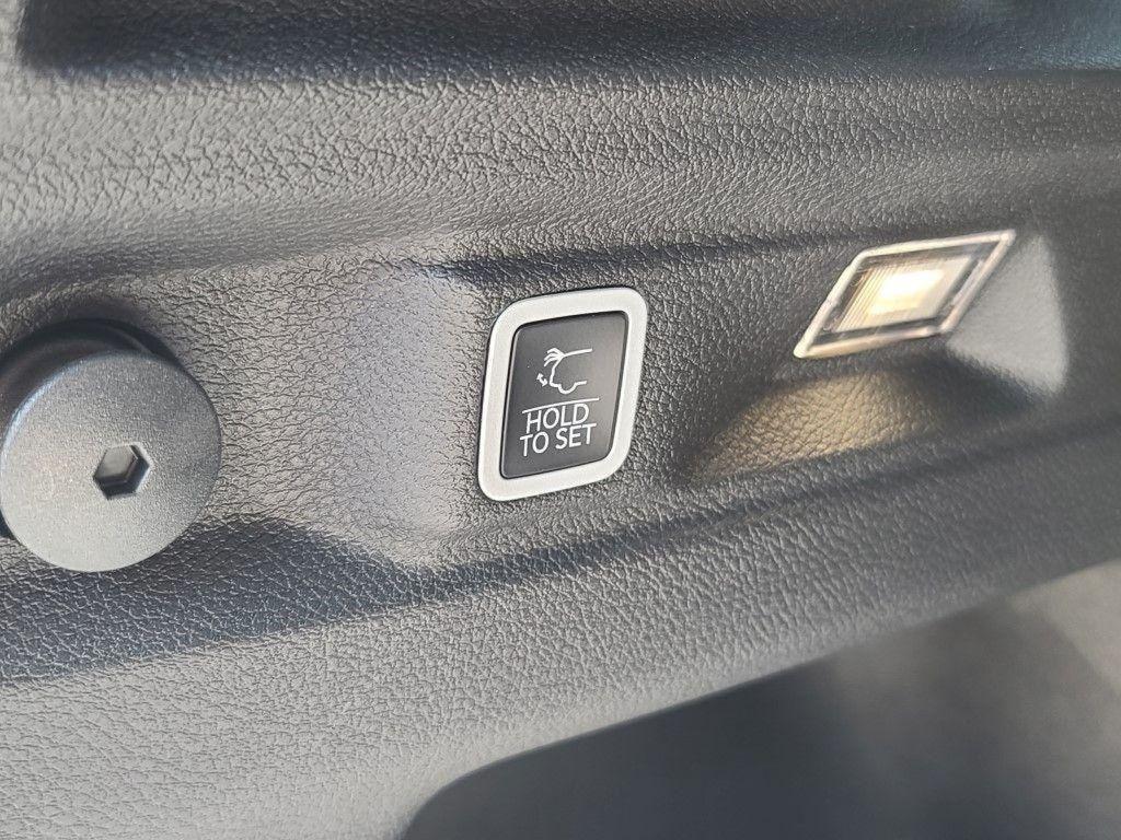 new 2025 Jeep Grand Cherokee L car, priced at $50,364